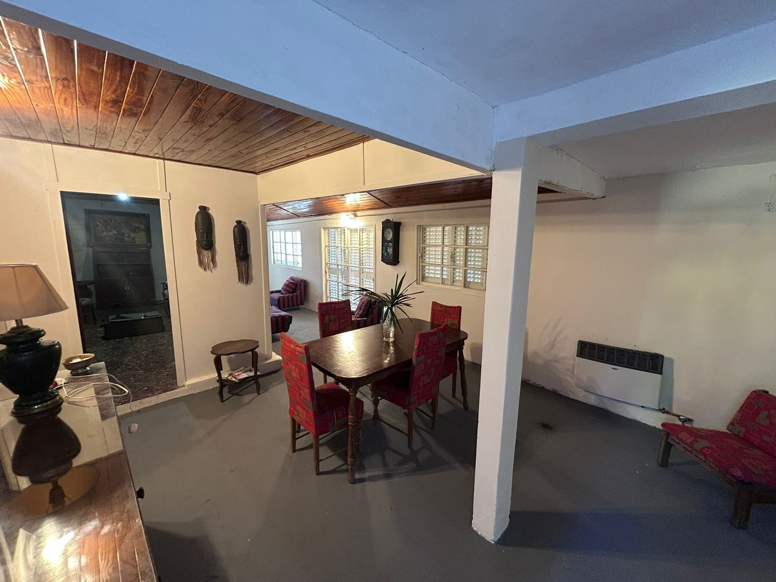 Calle Gobernador Manuel Crespo 3180