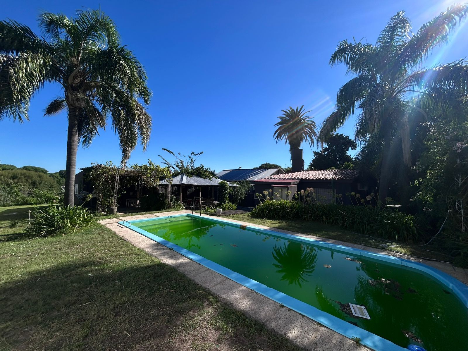 Calle Gobernador Manuel Crespo 3180