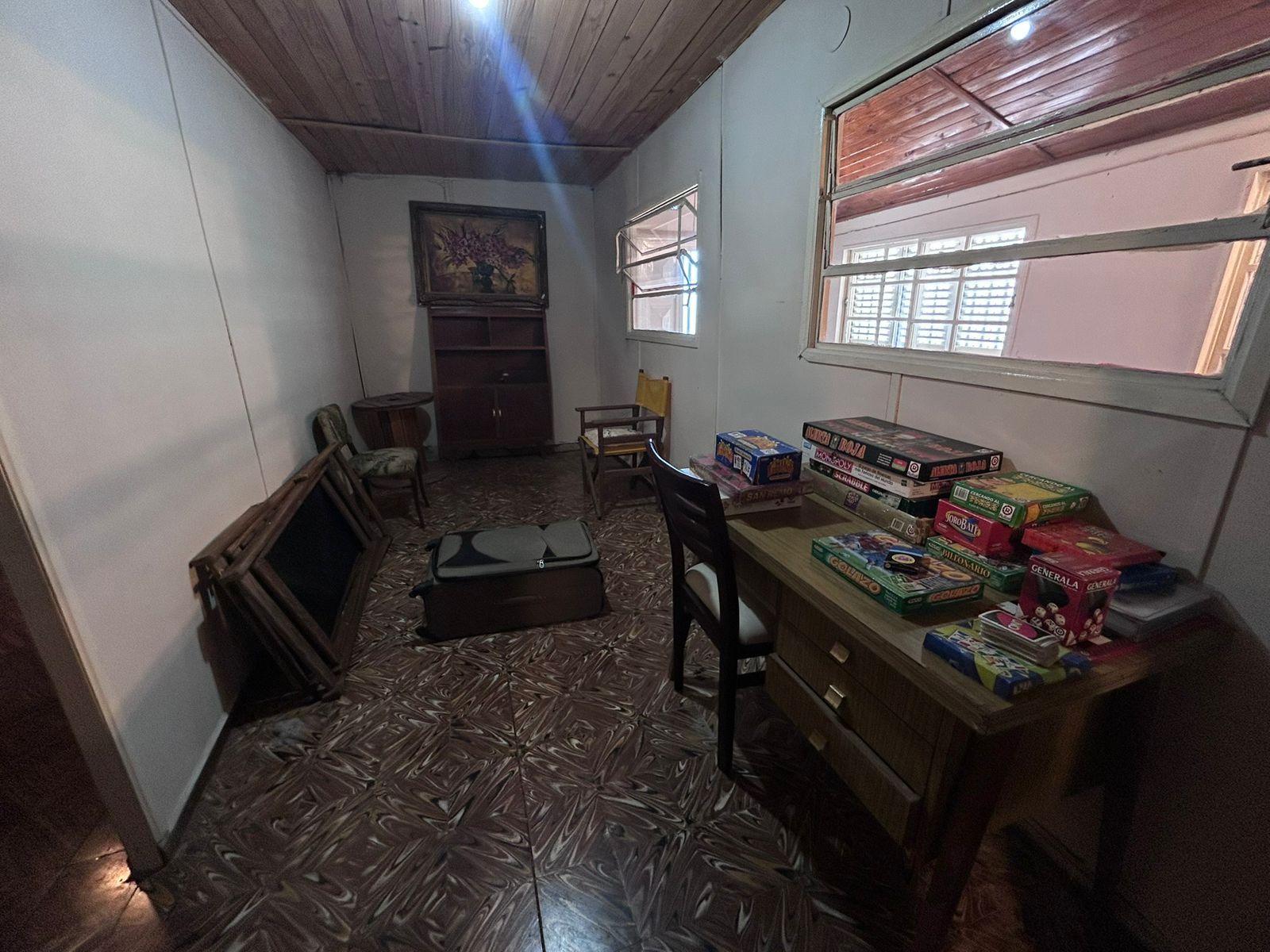 Calle Gobernador Manuel Crespo 3180