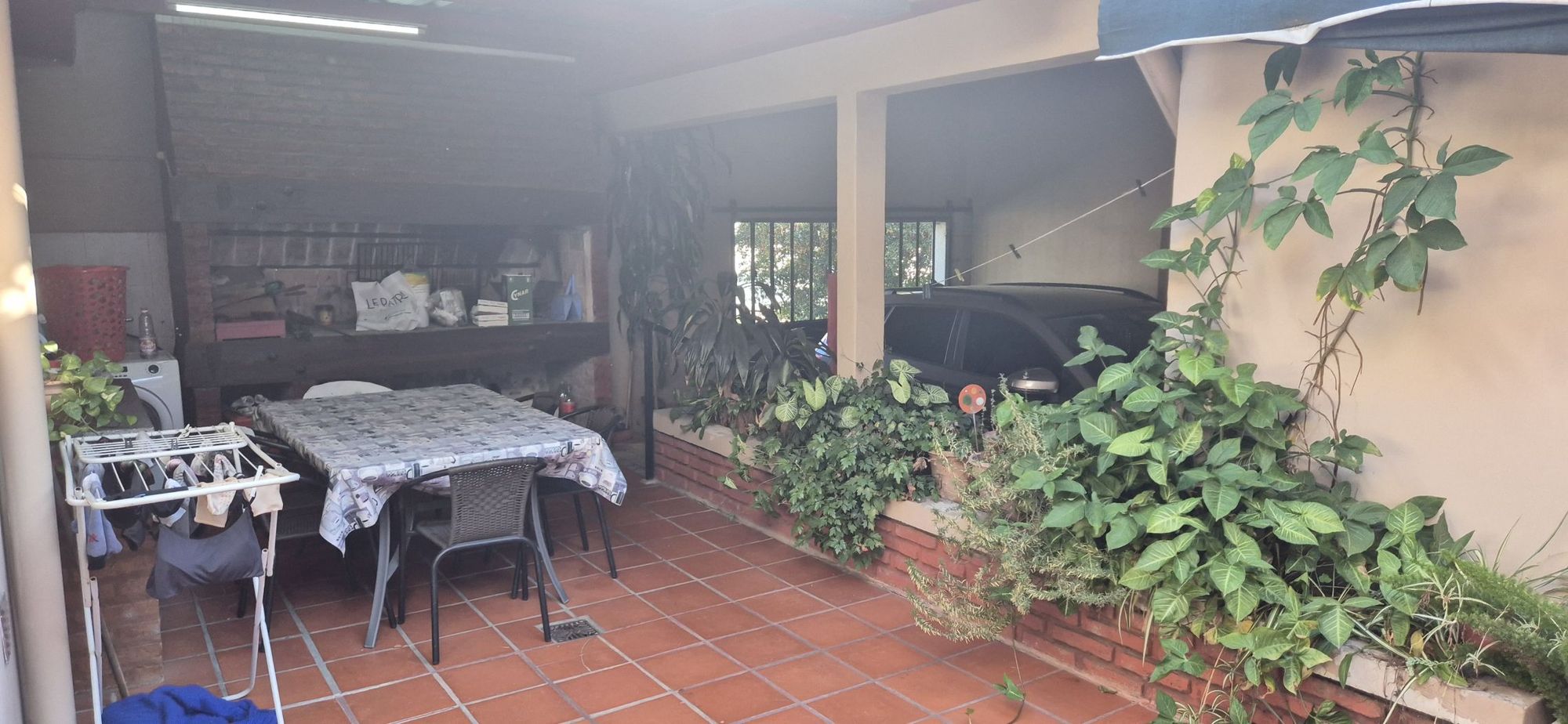 AV RAMIREZ 3698